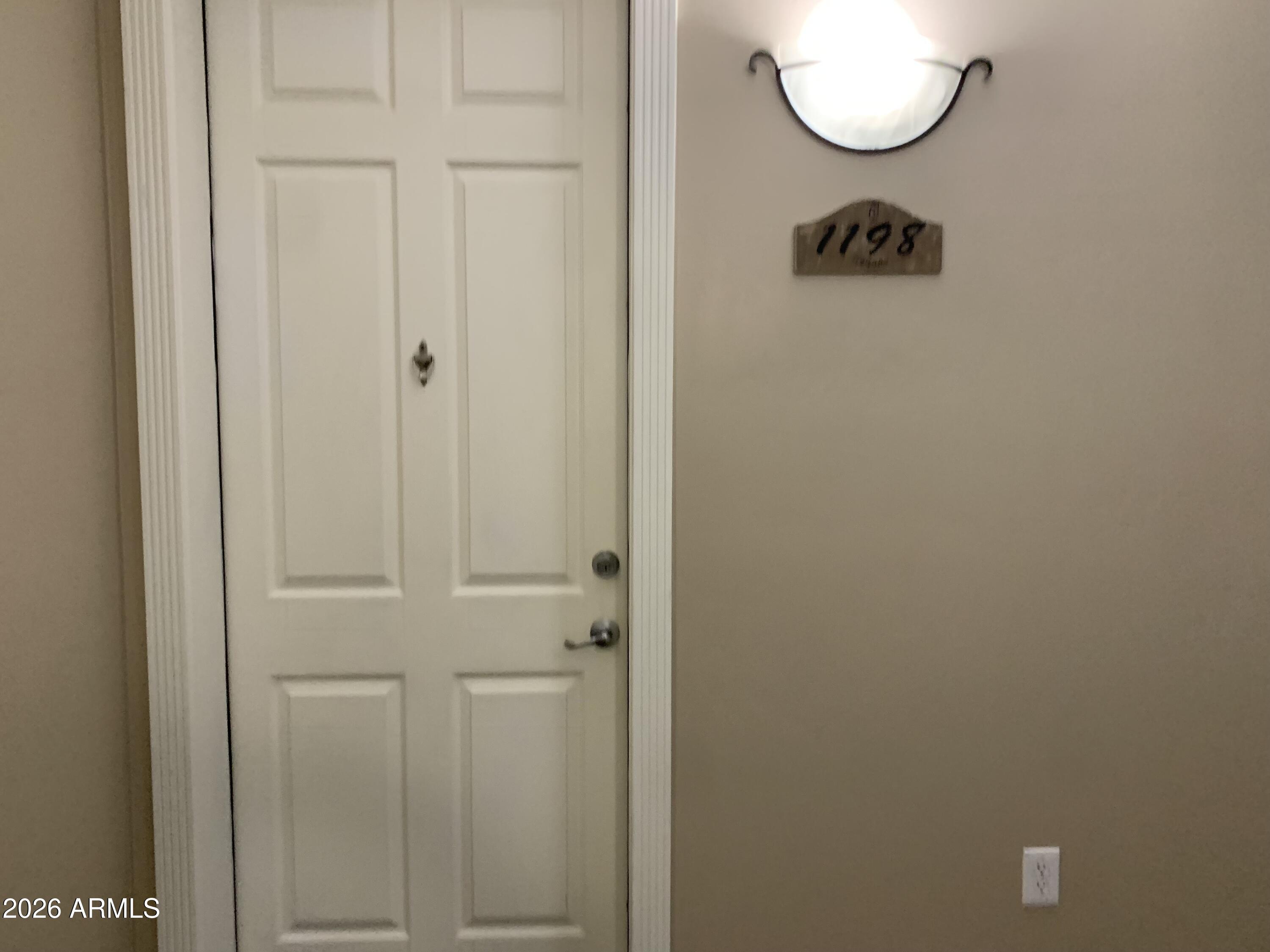 5450 E DEER VALLEY Drive 1198