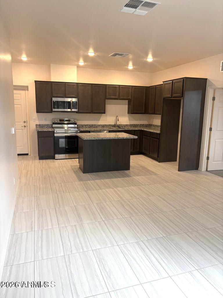 2950 W Presidio Drive 201