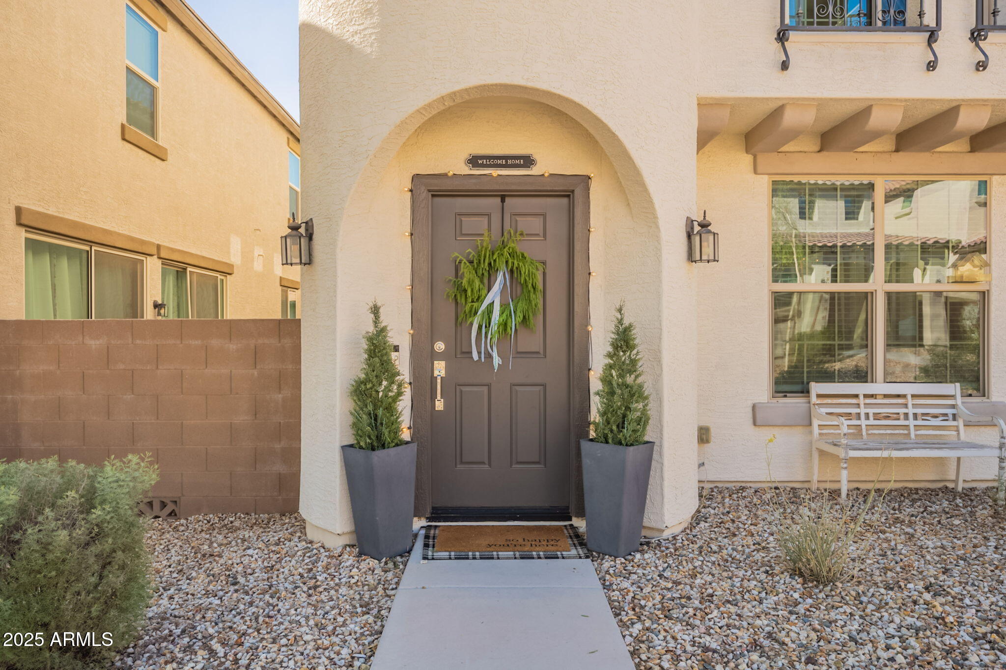 2933 N AUGUSTINE --