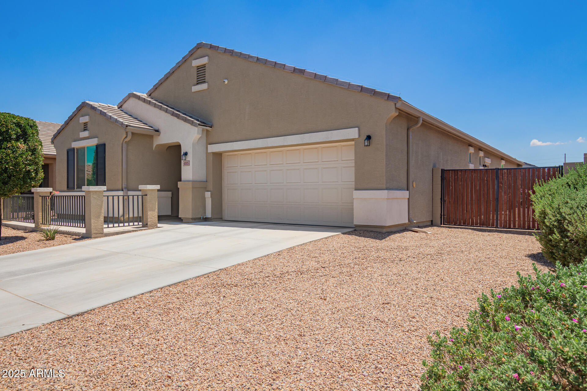 41005 W CRANE Drive