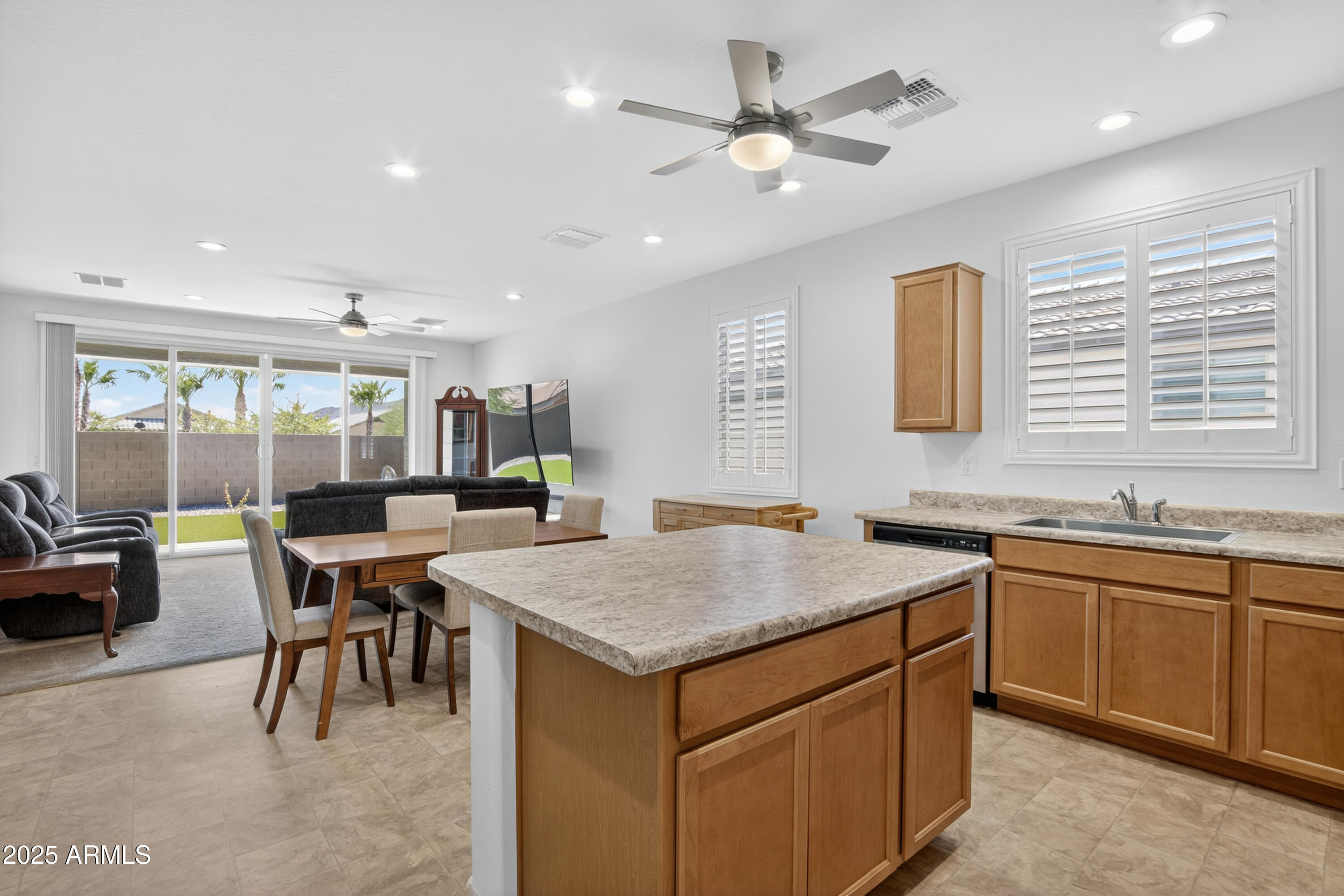 2079 E Escondido Place