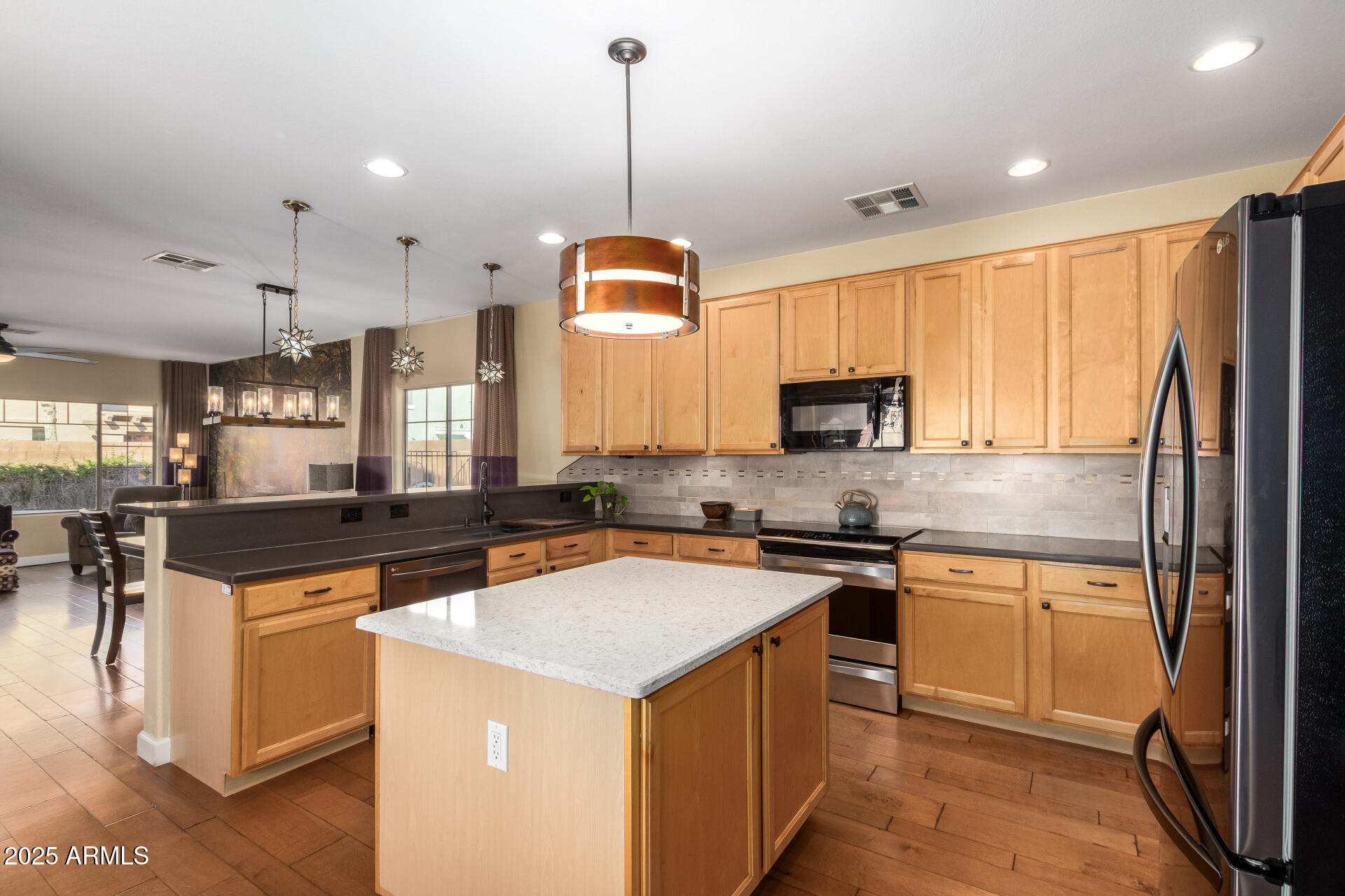 1310 E PARKVIEW Drive