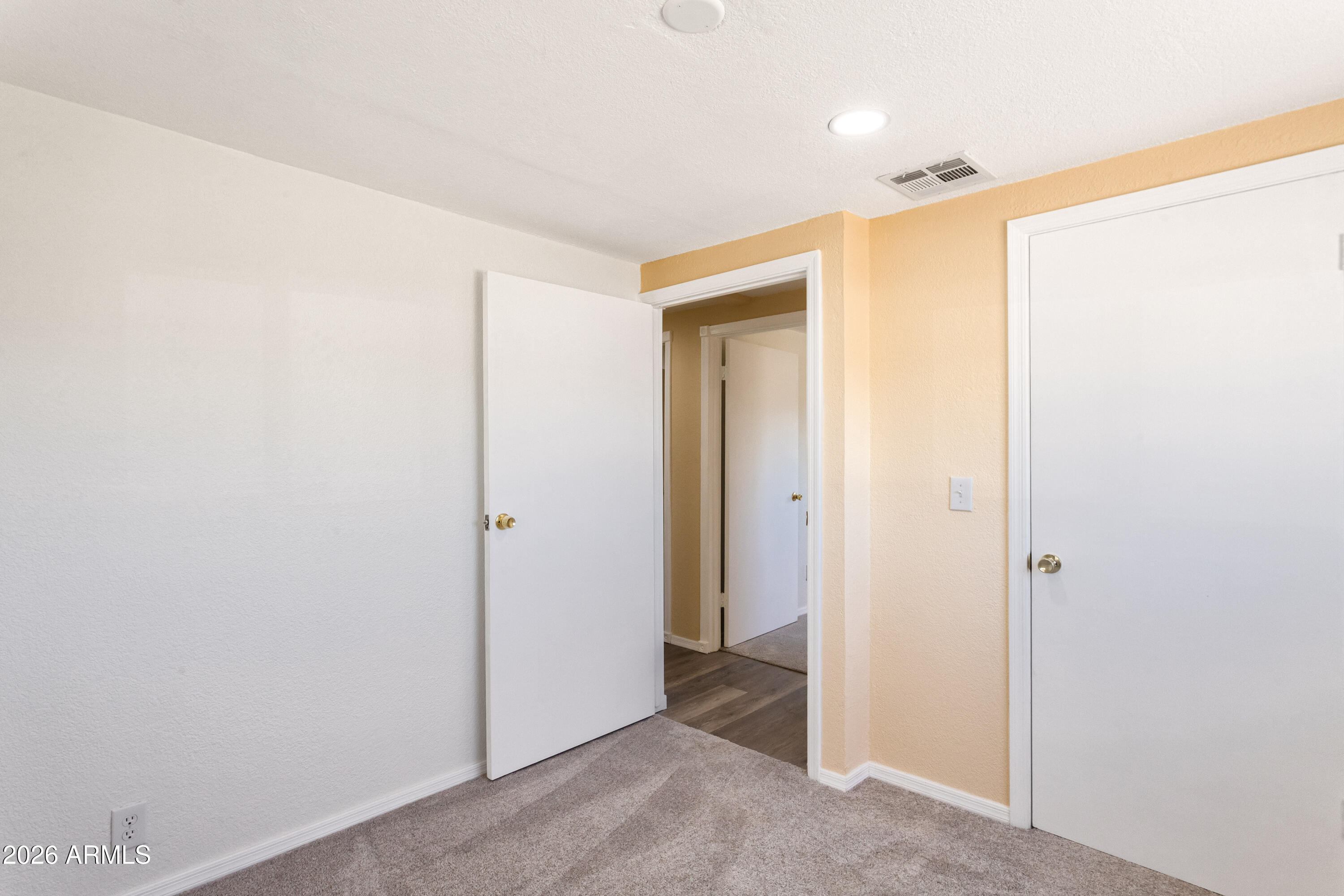 HODGINS ACRES - Residential