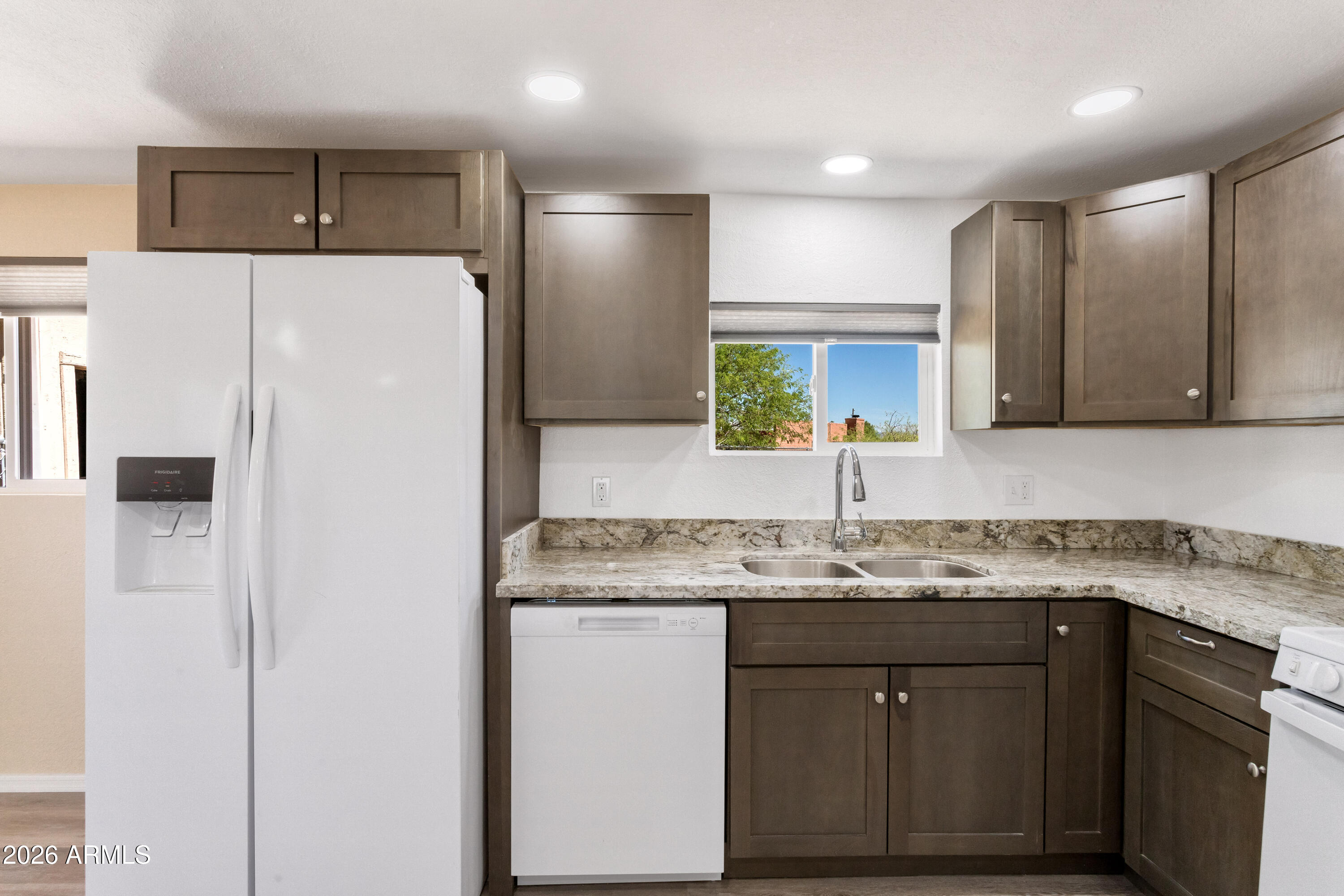 HODGINS ACRES - Residential