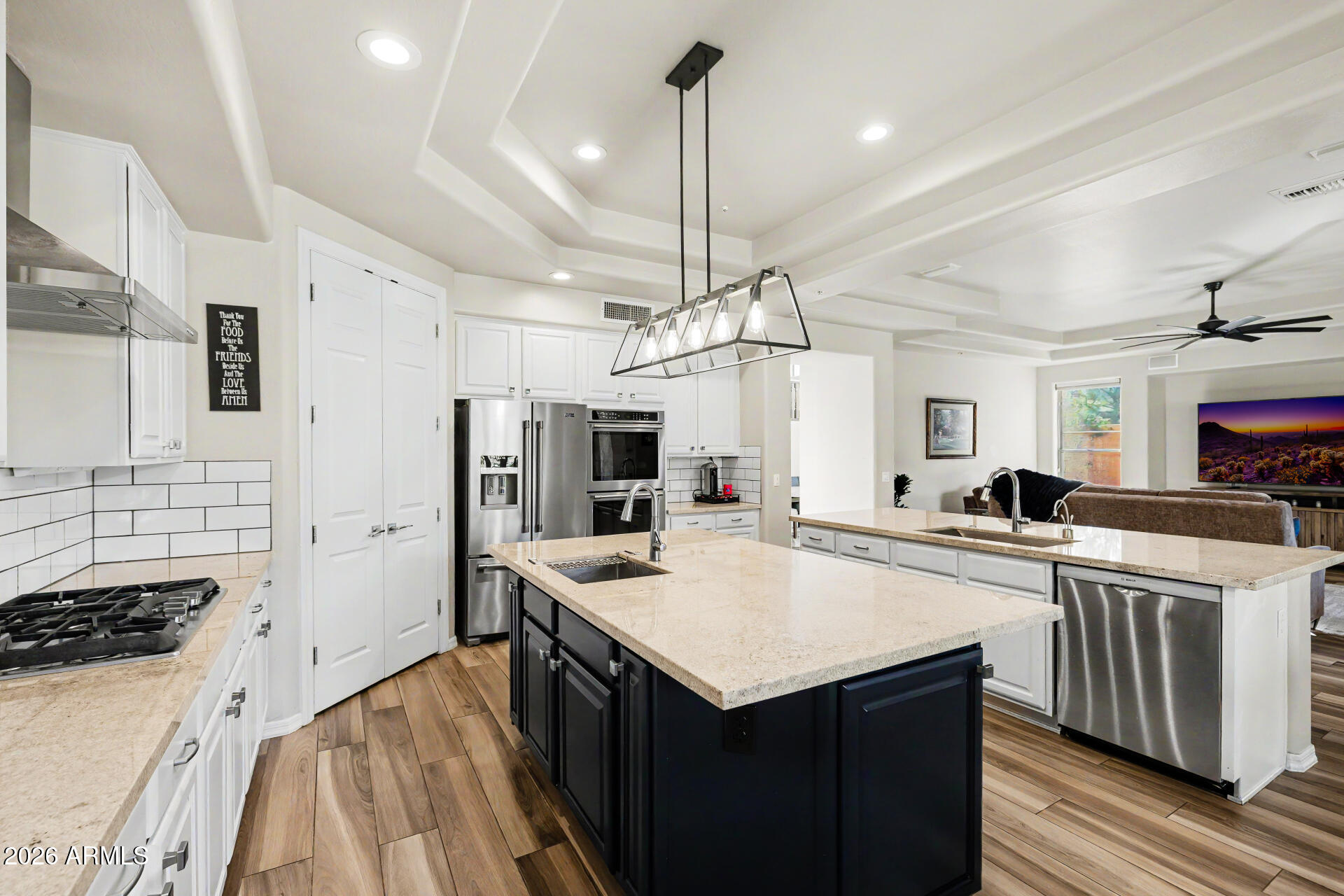 BELLA VISTA REPLAT - Residential
