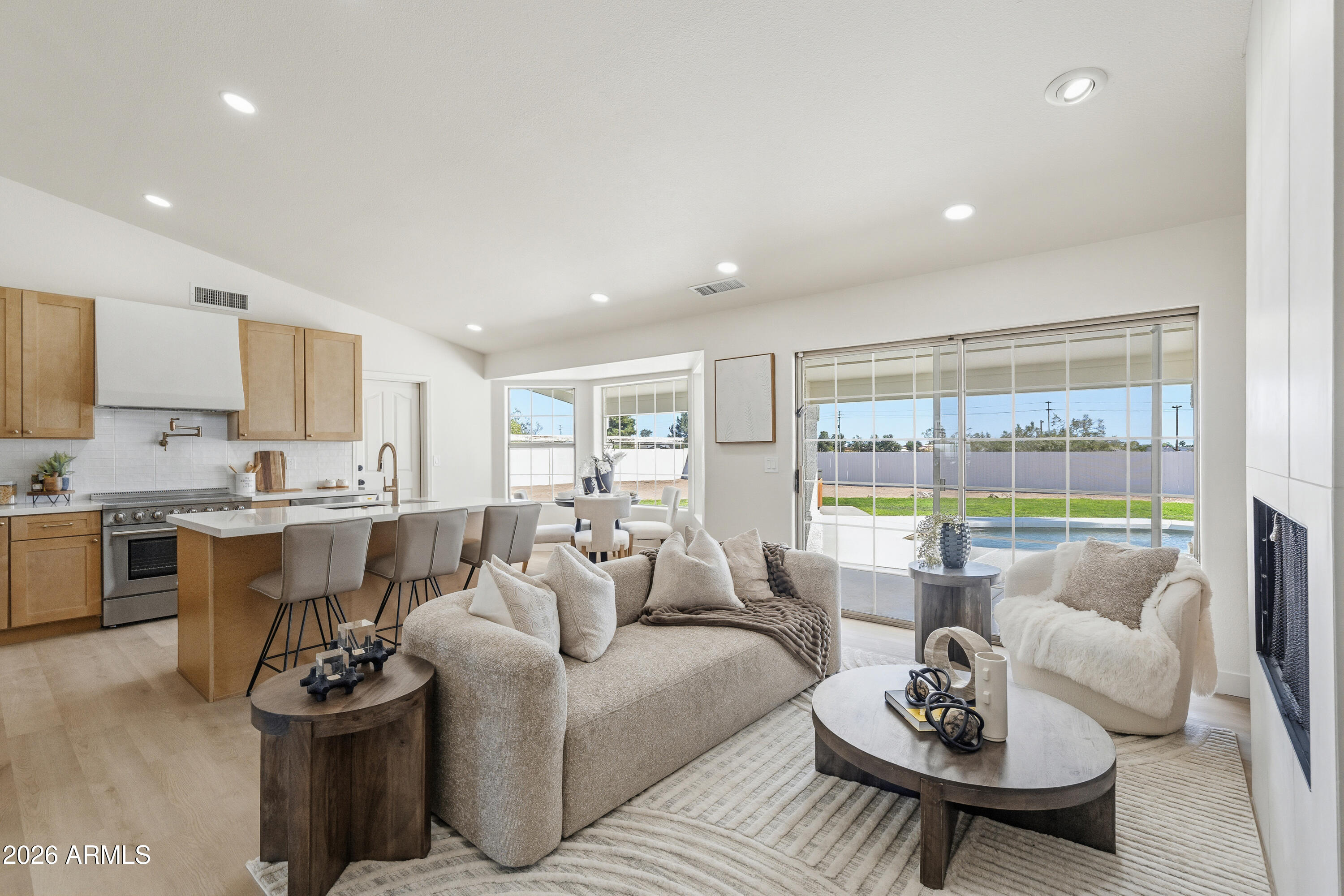 9031 W CAMINO DE ORO --