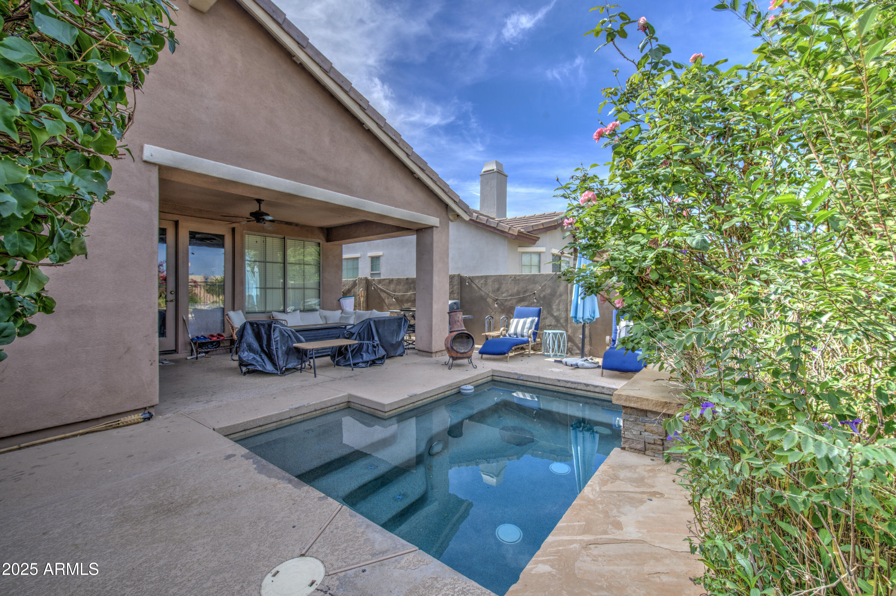 3292 E WINDSOR Drive