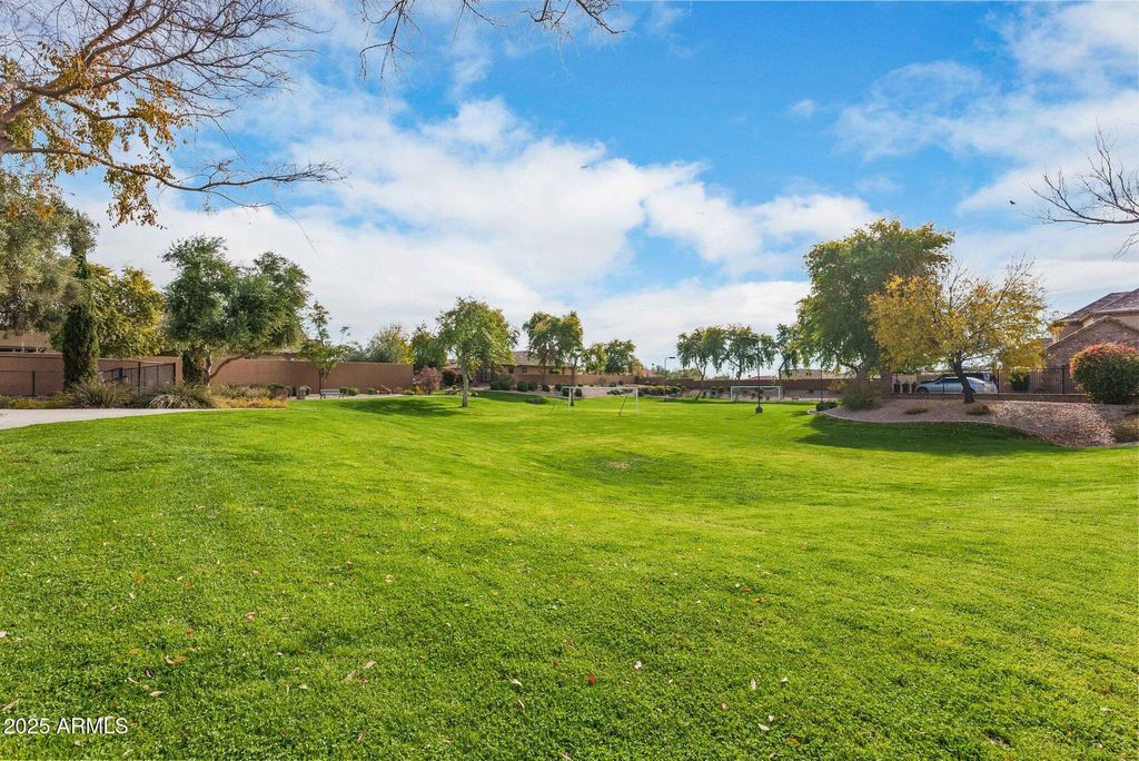 listing image 121