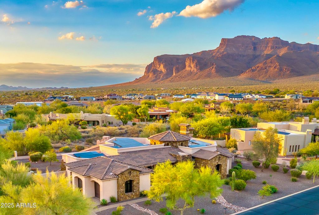 Photo of 6551 E Flat Iron Loop, Gold Canyon, AZ 85118 (MLS # 6871172)