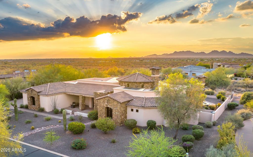 Photo of 6551 E Flat Iron Loop, Gold Canyon, AZ 85118 (MLS # 6871172)