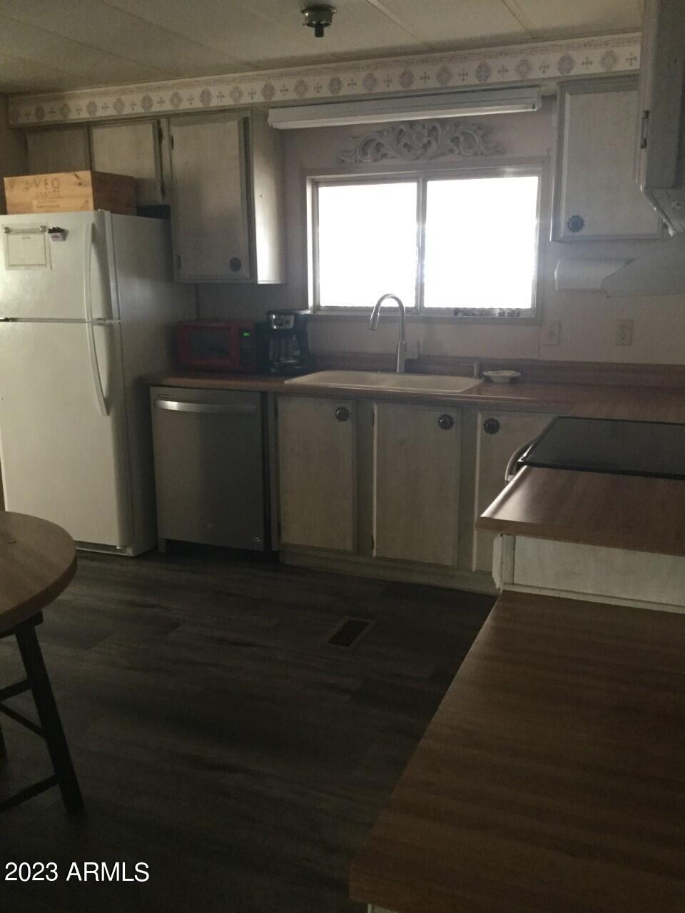 Photo 17 of 27 of 2501 W Wickenburg way Way W 145 mobile home