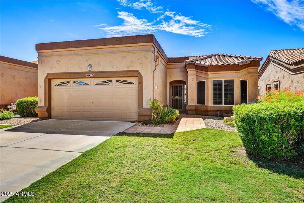 Photo of 9013 W Marco Polo Road, Peoria, AZ 85382 (MLS # 6925428)