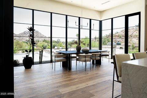 7215 N BLACK ROCK Trail Paradise Valley AZ 85253