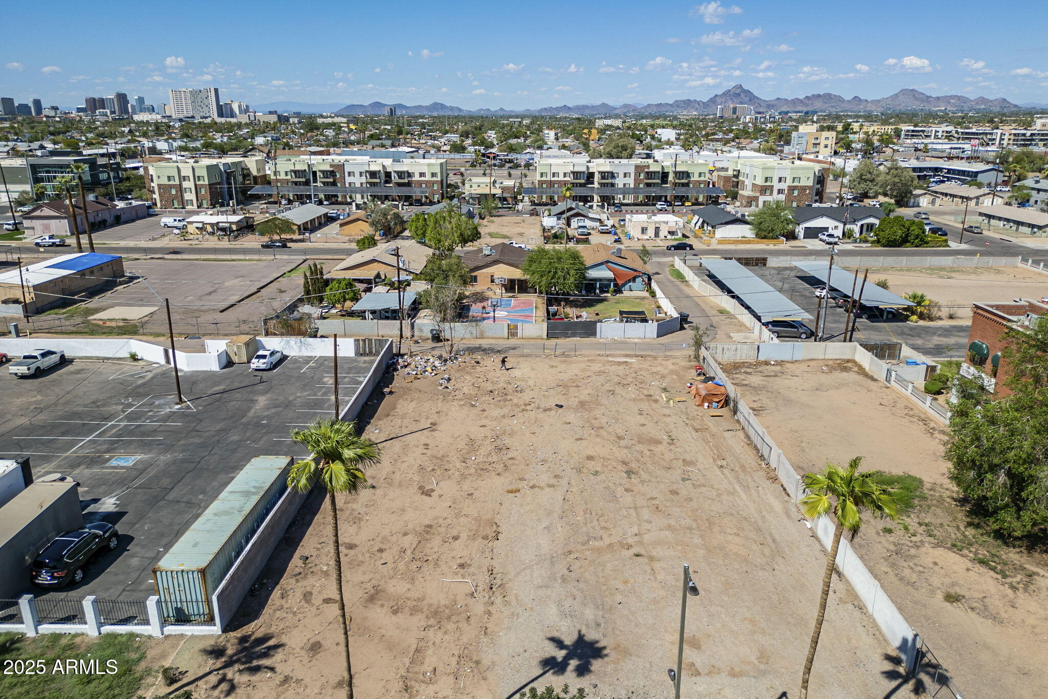 1426 E WASHINGTON Street 19 & 20