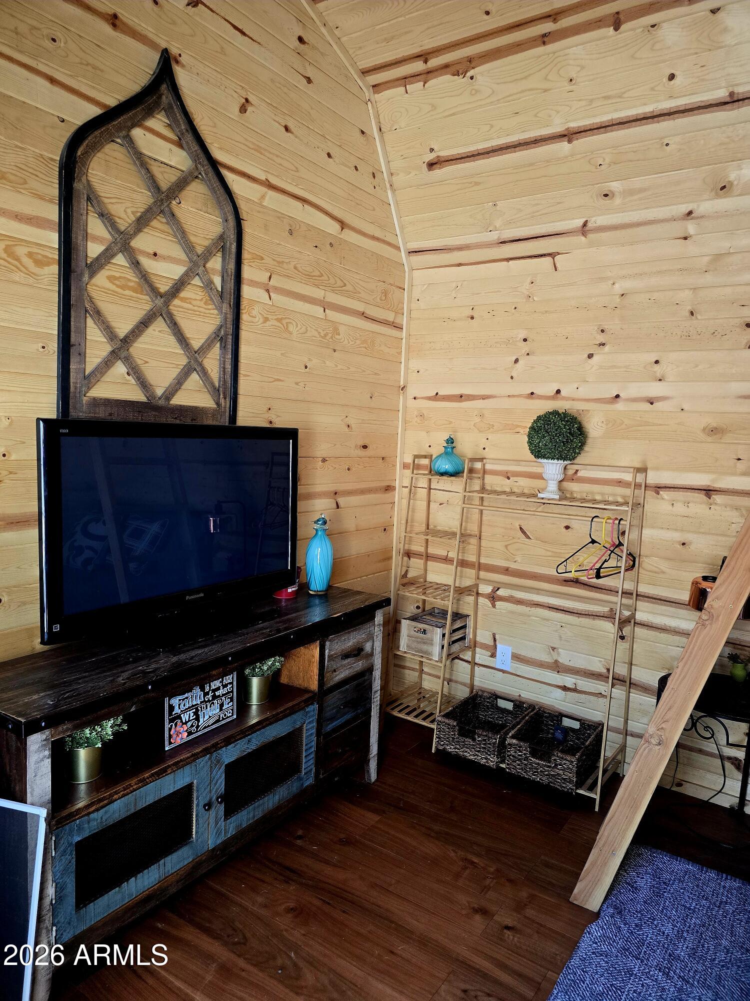 7330 N PINON PINE Street 125