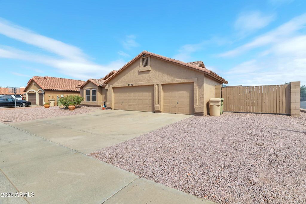 Photo of 6102 W Shangri La Road, Glendale, AZ 85304 (MLS # 6977225)