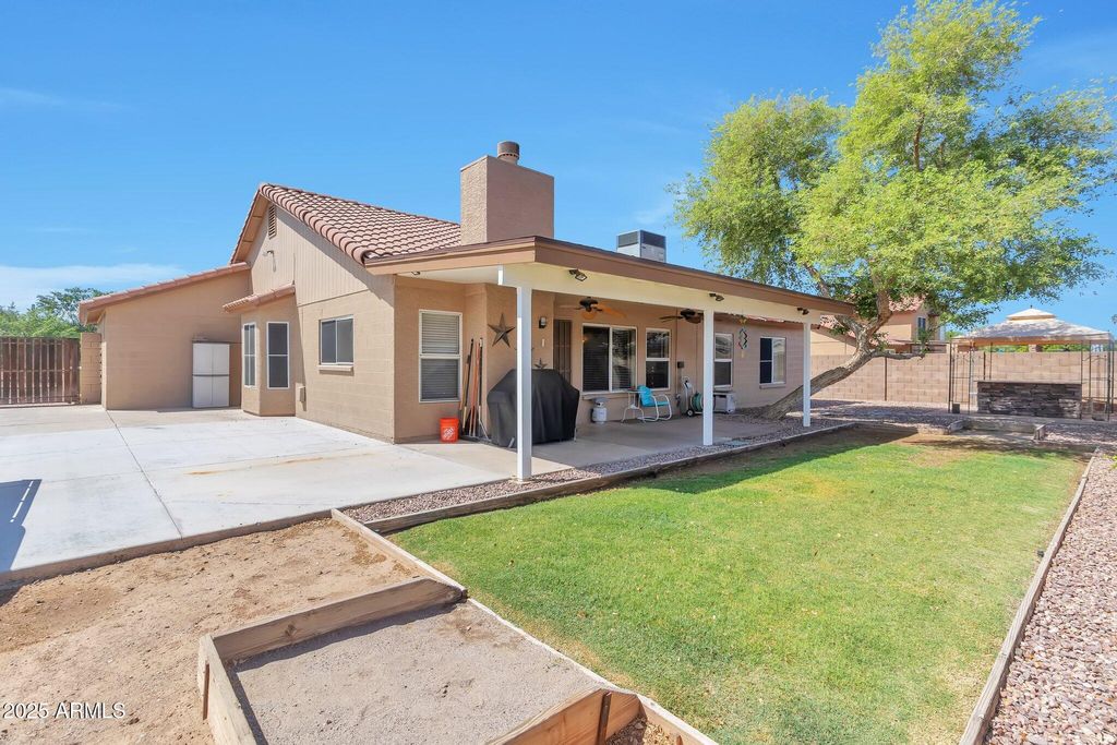 Photo of 6102 W Shangri La Road, Glendale, AZ 85304 (MLS # 6977225)