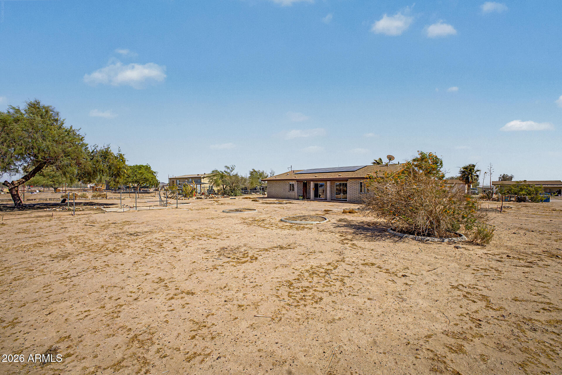 35002 W SIESTA Way