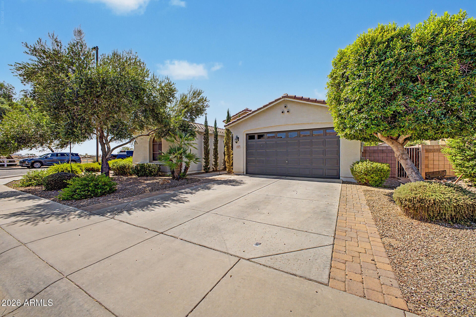 2769 E RAKESTRAW Lane