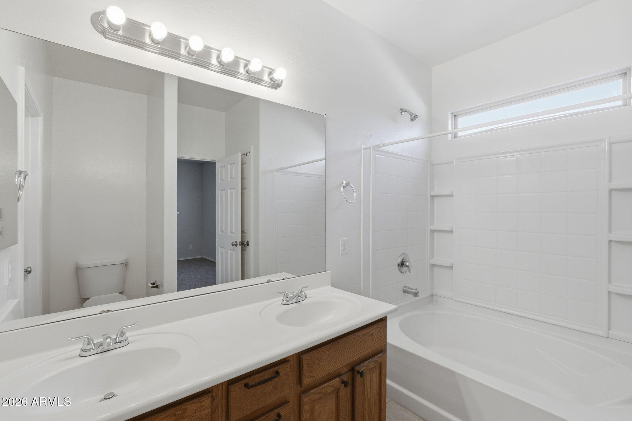 1158 E BLACKFOOT DAISY Drive