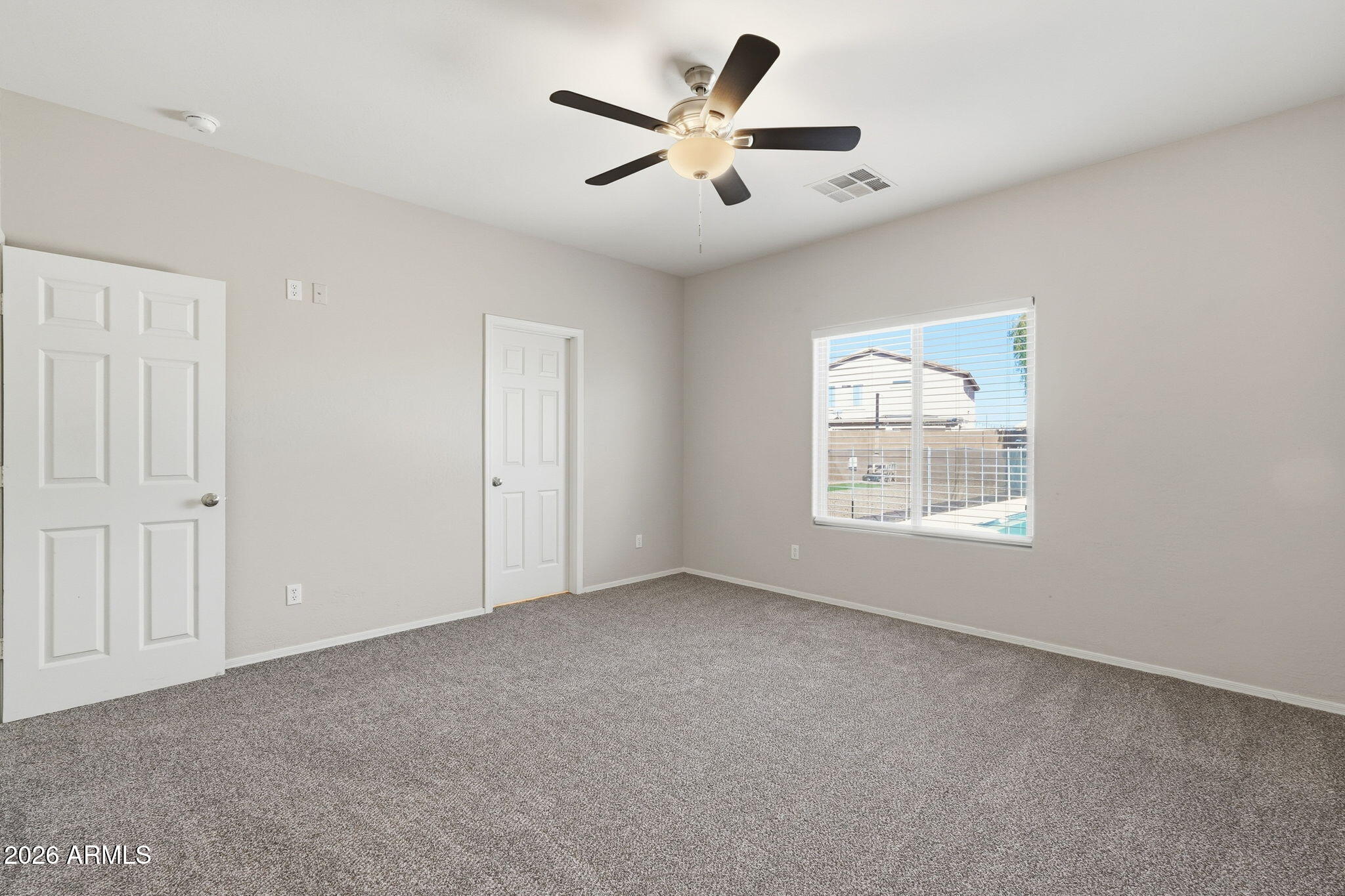 1158 E BLACKFOOT DAISY Drive