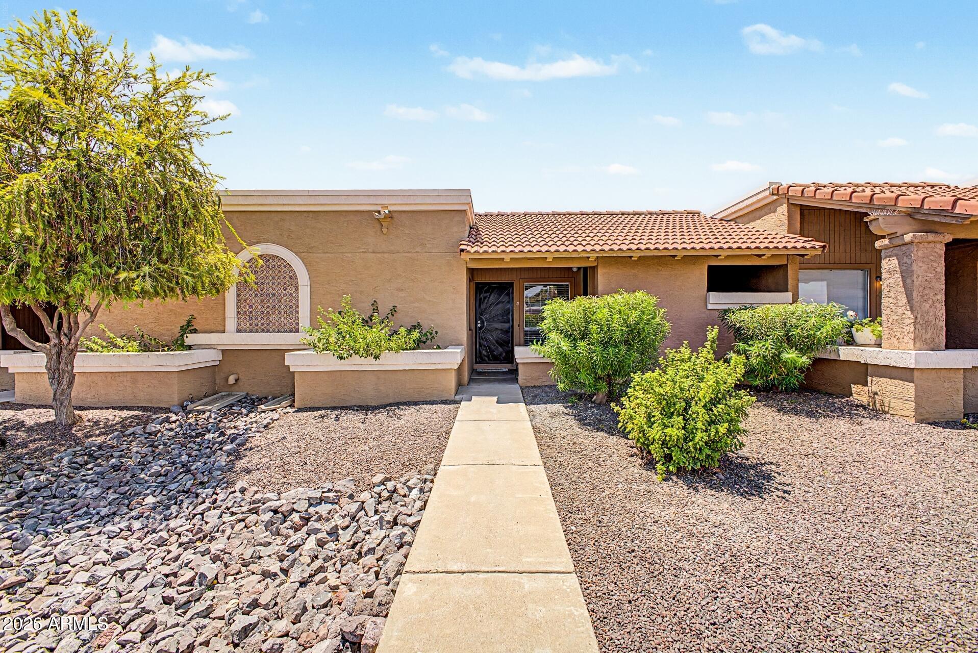 317 W HONONEGH Drive 3