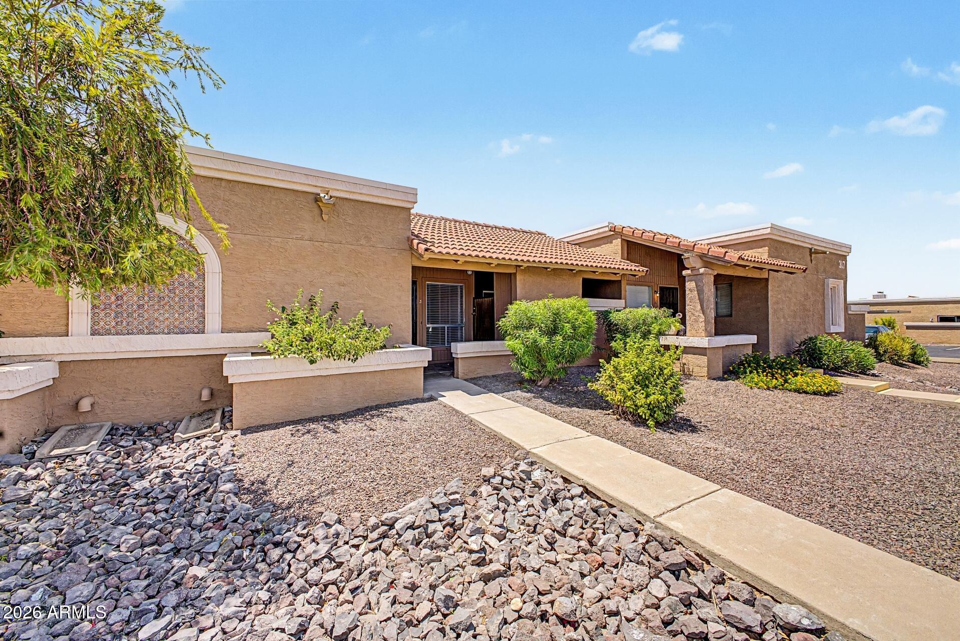 317 W HONONEGH Drive 3