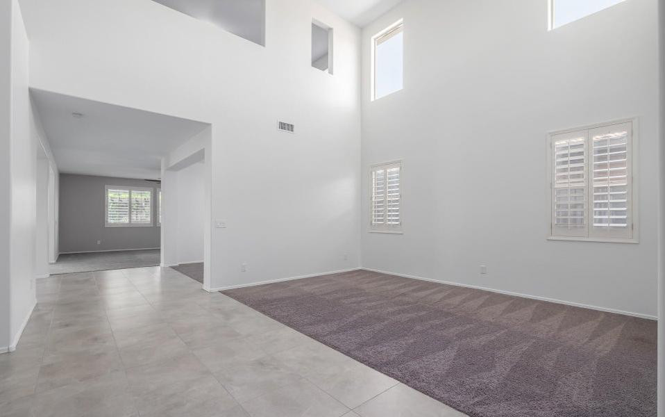 2532 W Corva Drive