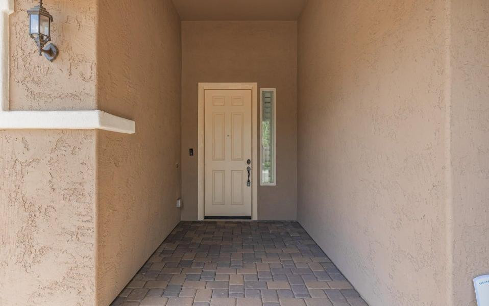 2532 W Corva Drive