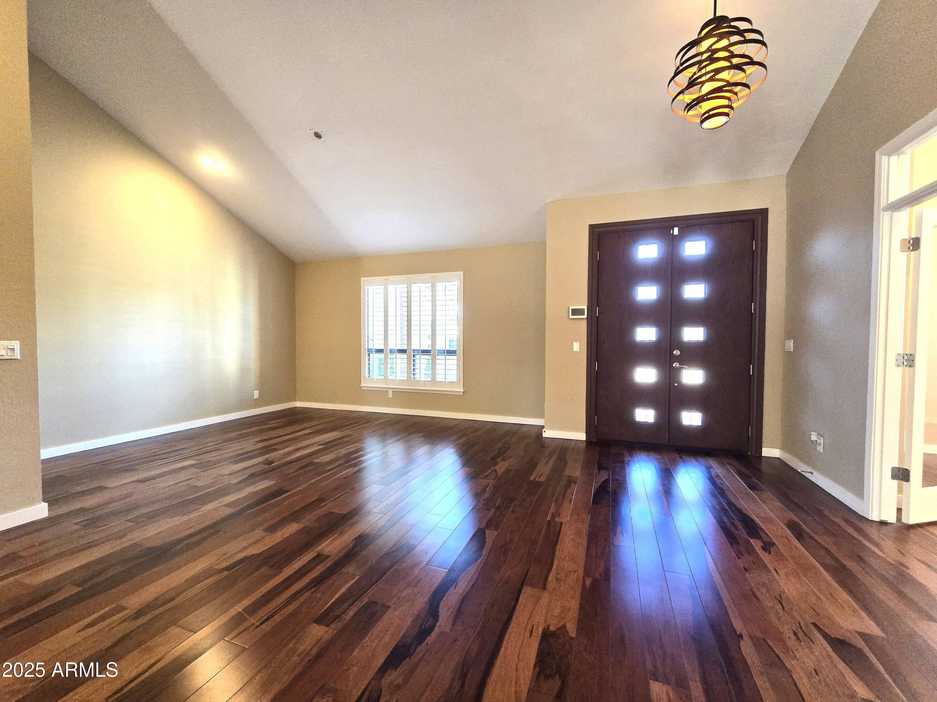 1348 E LOS ARBOLES Drive