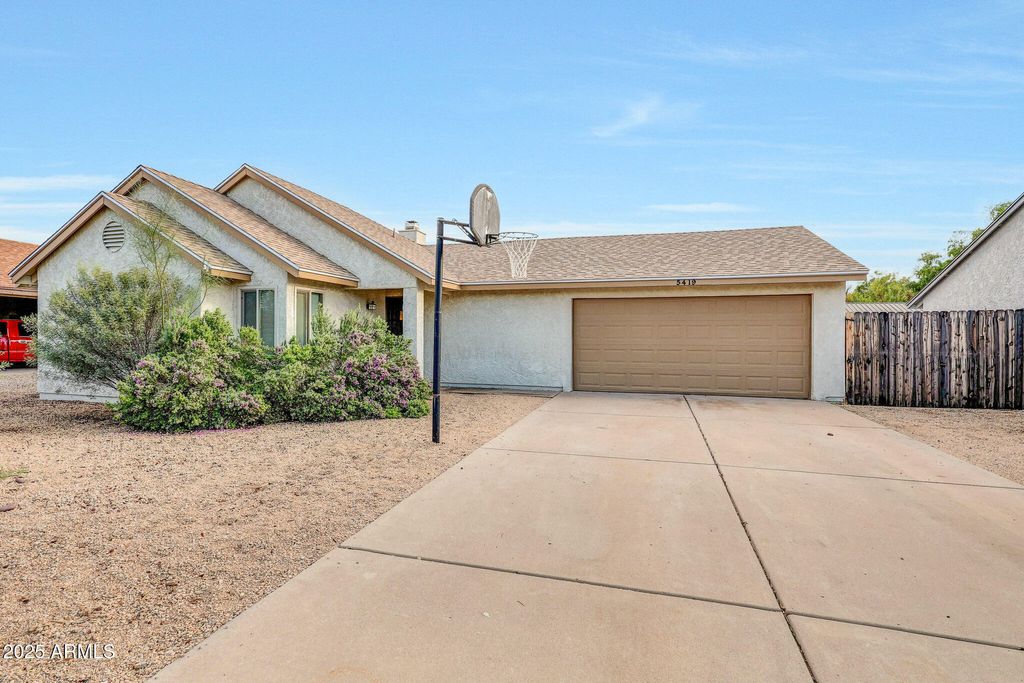 Photo of 5419 W Eugie Avenue, Glendale, AZ 85304 (MLS # 6933645)