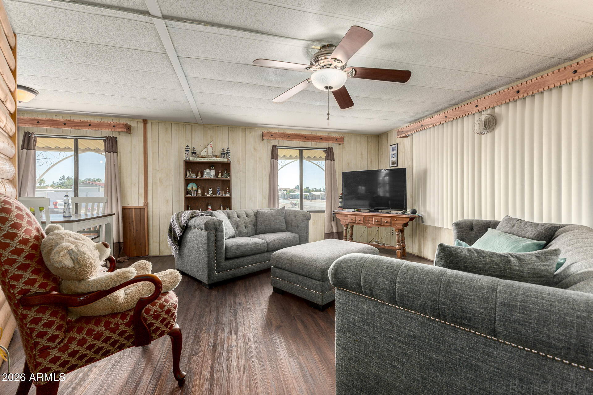 7246 E BIRCHWOOD Avenue