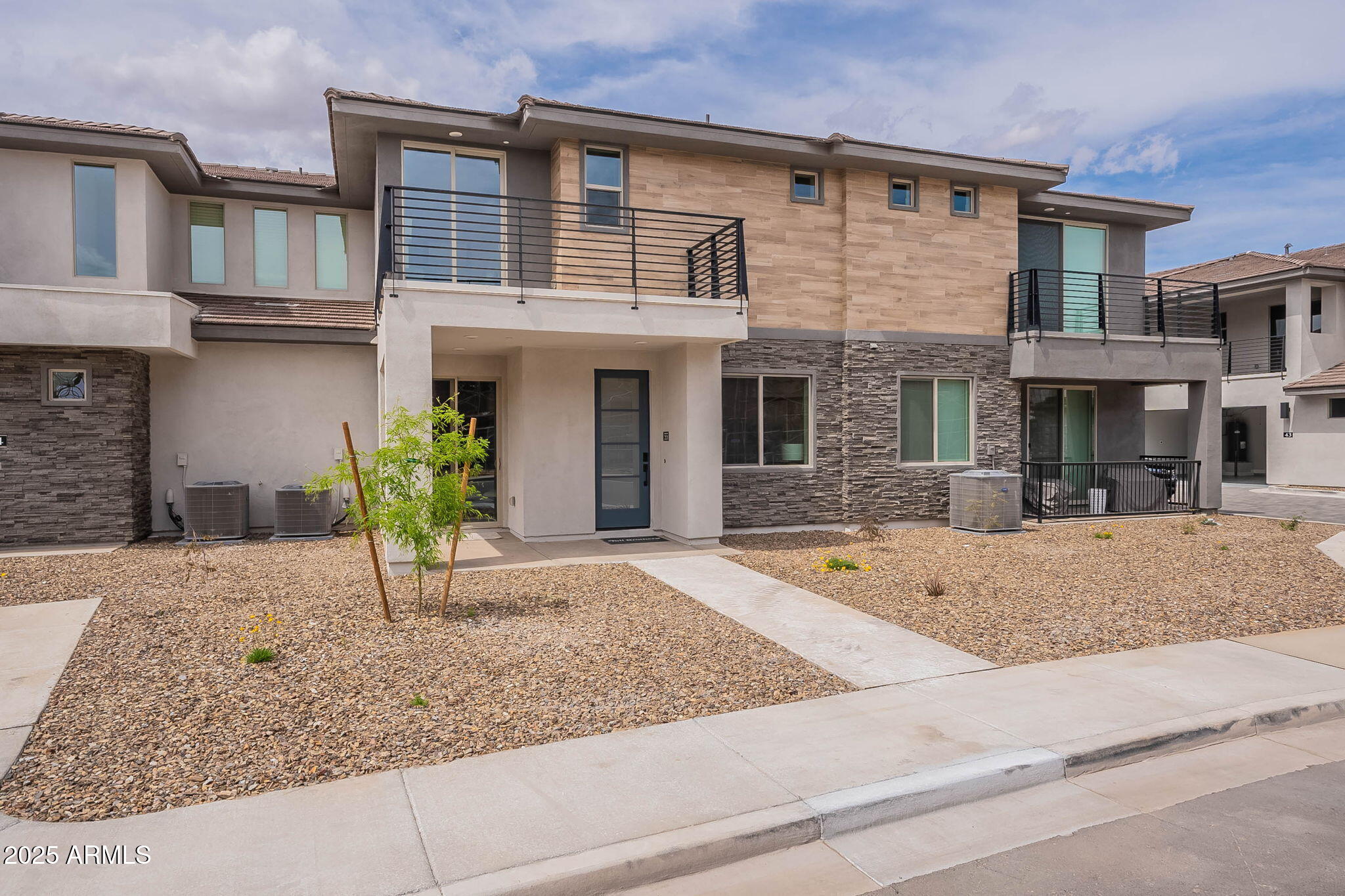 2121 W Sonoran Desert Drive 55