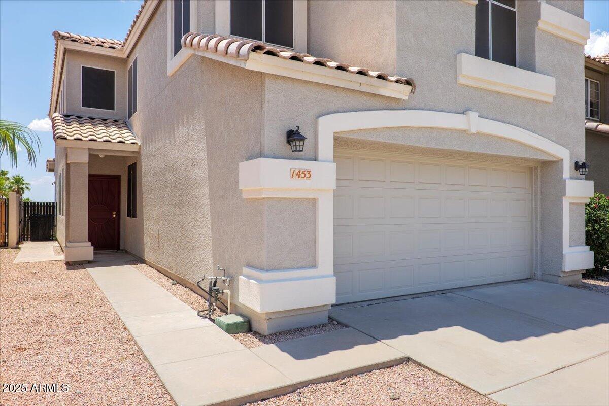 1453 E SOUTH FORK Drive