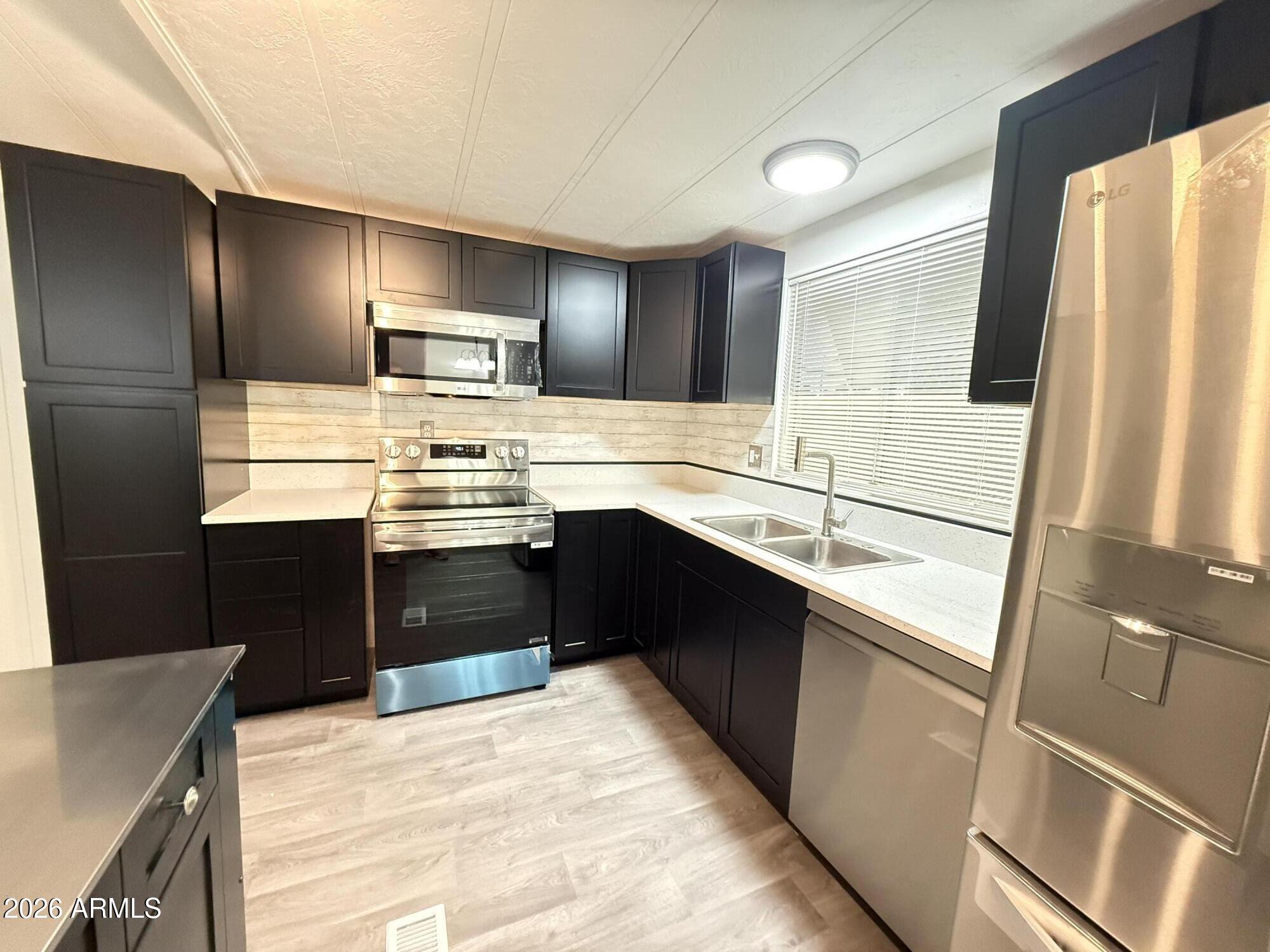 ALMA MEADOWS - Residential