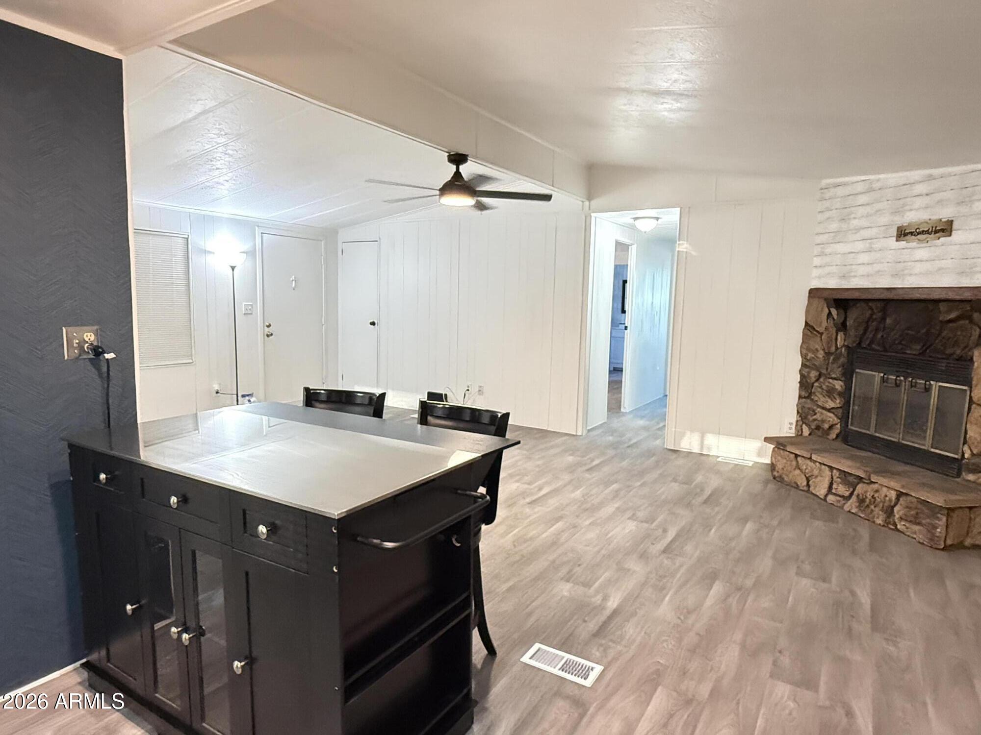 ALMA MEADOWS - Residential