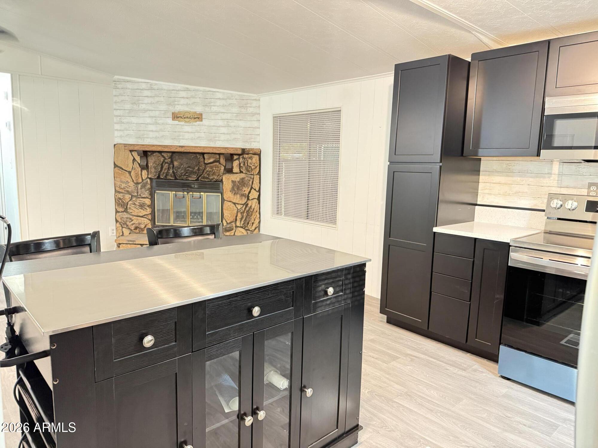 ALMA MEADOWS - Residential