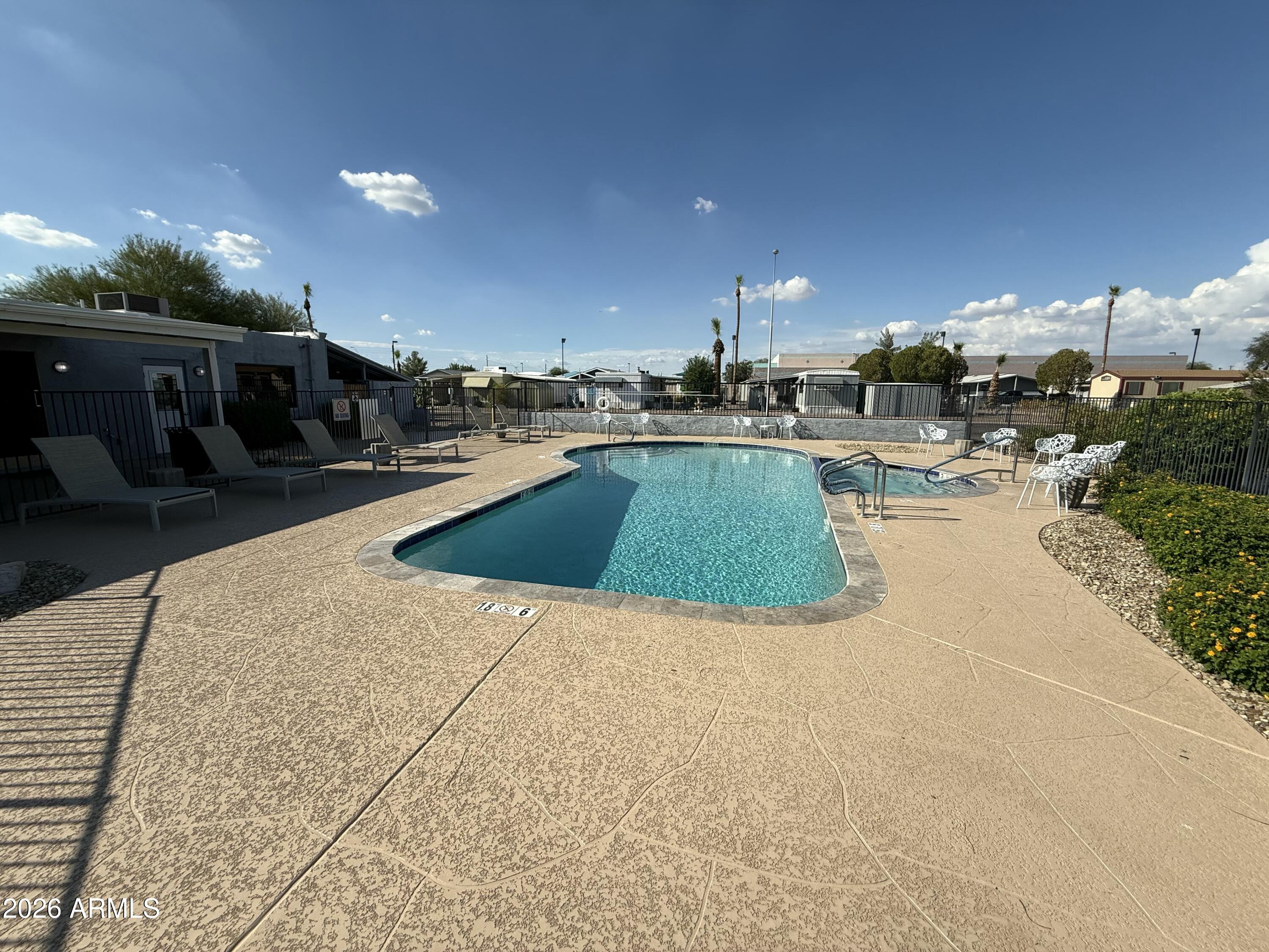ALMA MEADOWS - Residential