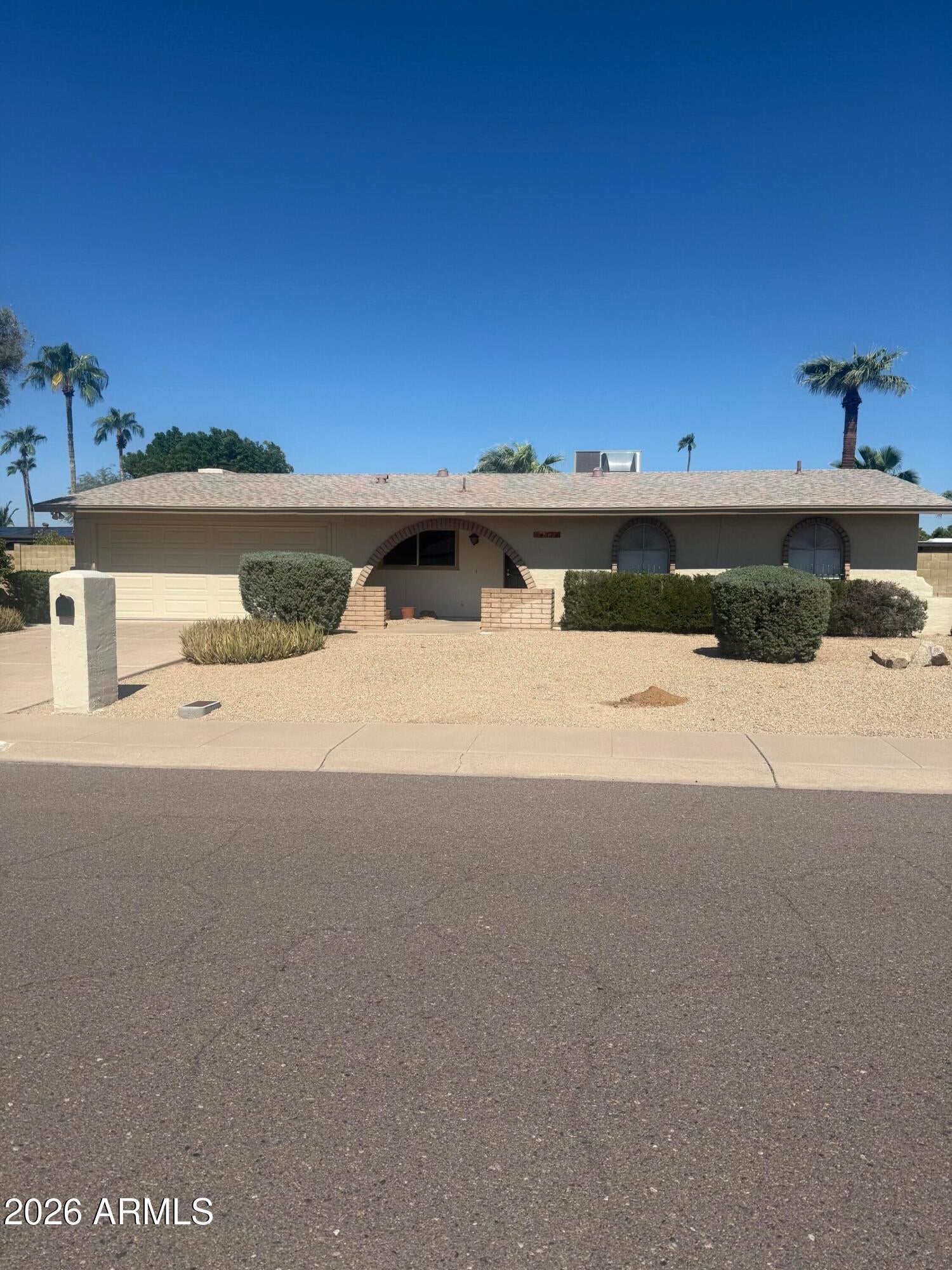 5010 E LAUREL Lane