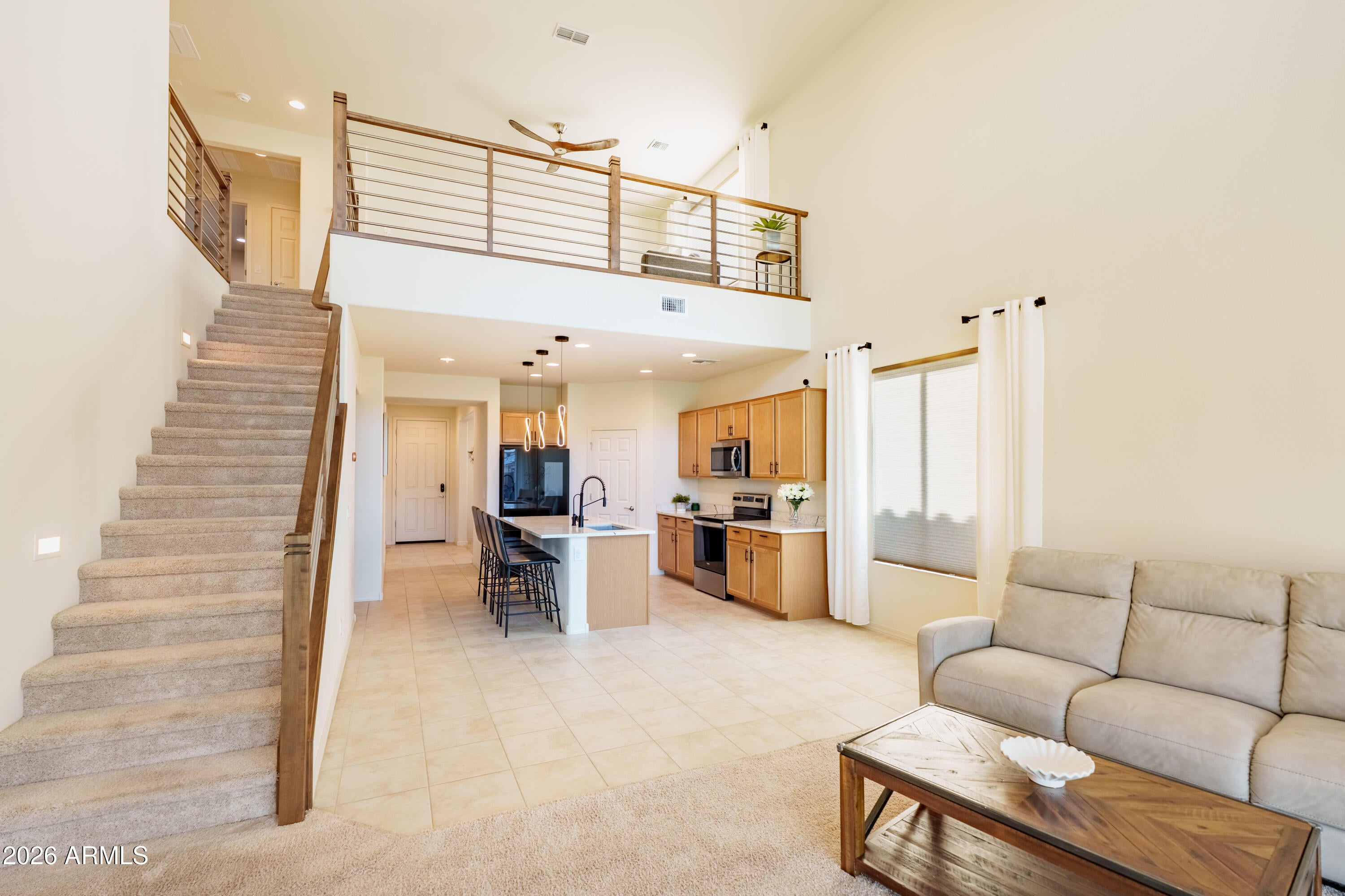 6946 W Gwen Street