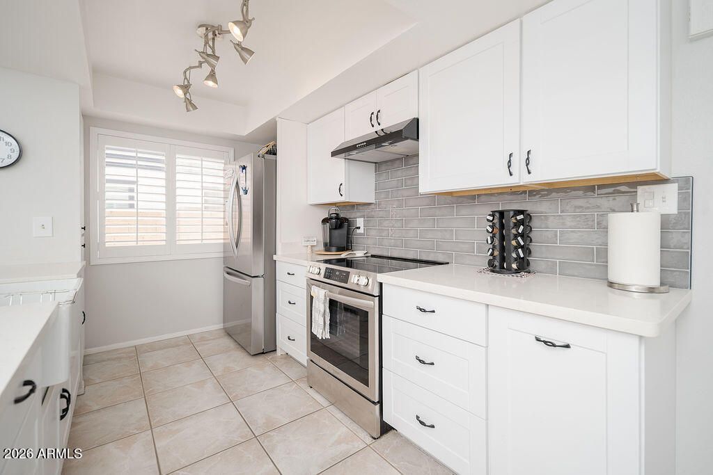 Photo of 11445 S Iroquois Drive, Phoenix, AZ 85044 (MLS # 7053553)