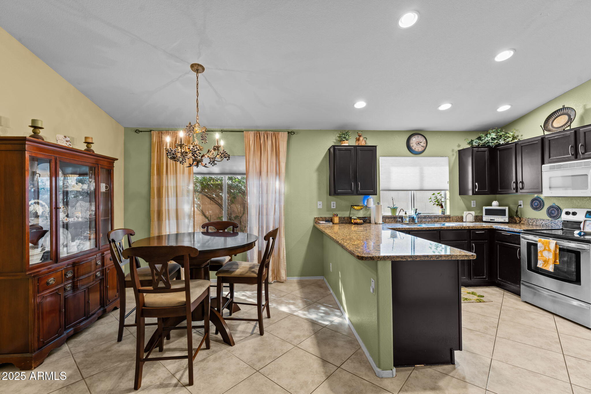 3023 E HONONEGH Drive