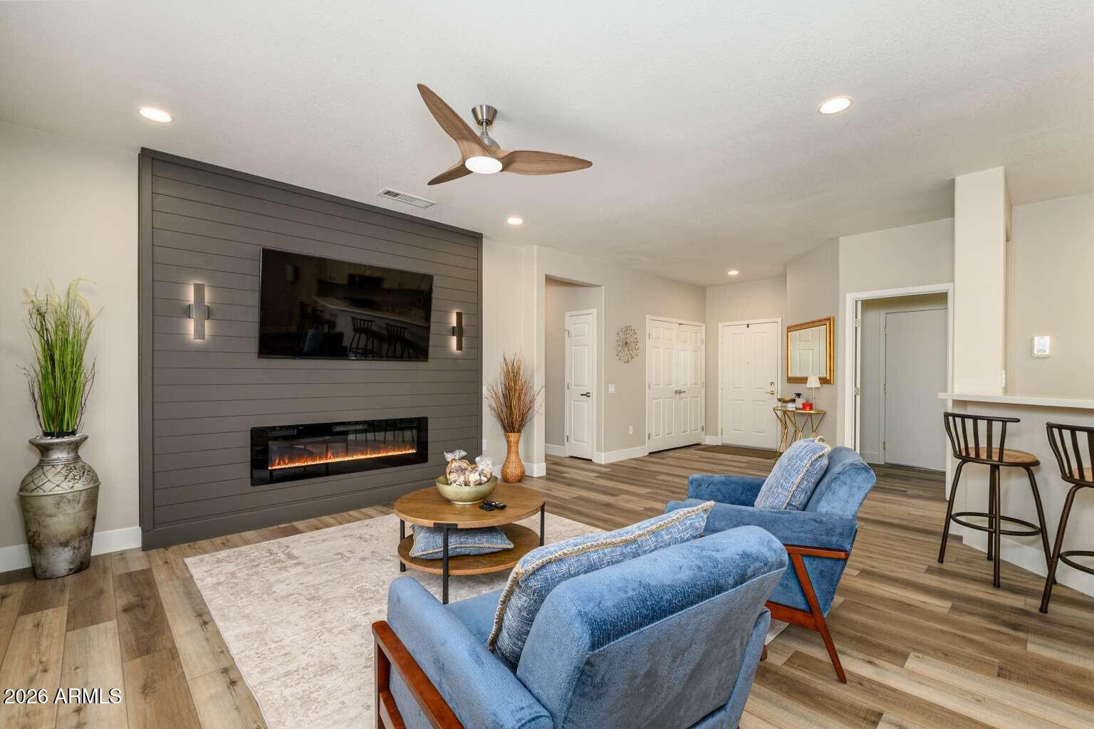 16068 W GLENDORA Court