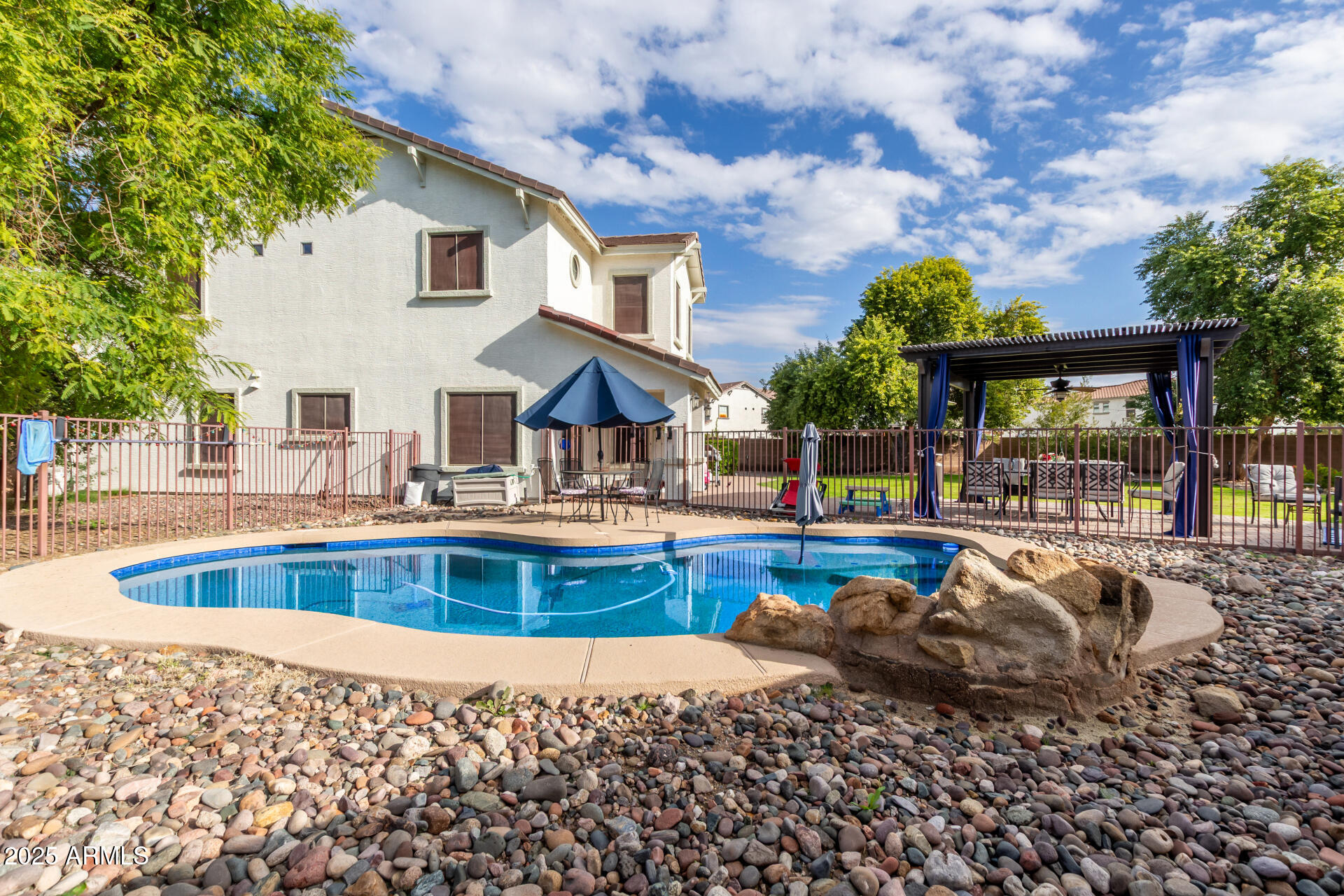 1111 E BLUE SPRUCE Lane