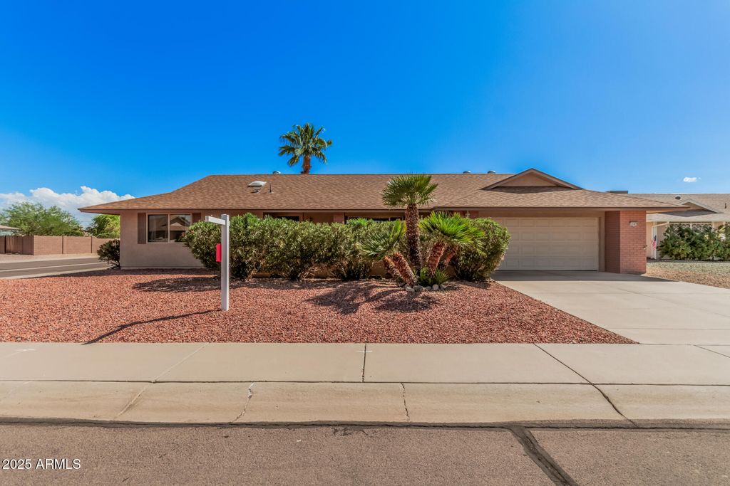 Photo of 12303 W Coronet Drive, Sun City West, AZ 85375 (MLS # 6913405)