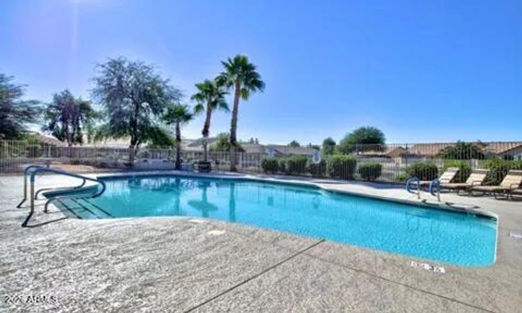 Photo of 9718 W Mountain View Road, Peoria, AZ 85345 (MLS # 6995425)