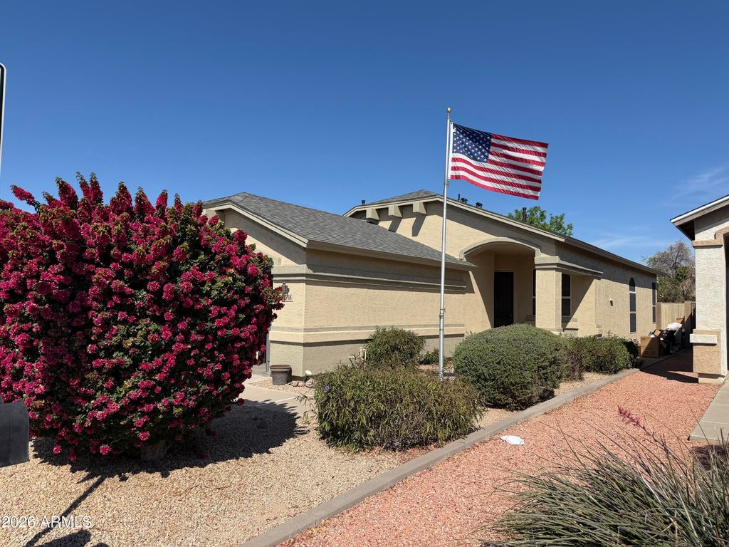 Photo of 9718 W Mountain View Road, Peoria, AZ 85345 (MLS # 6995425)