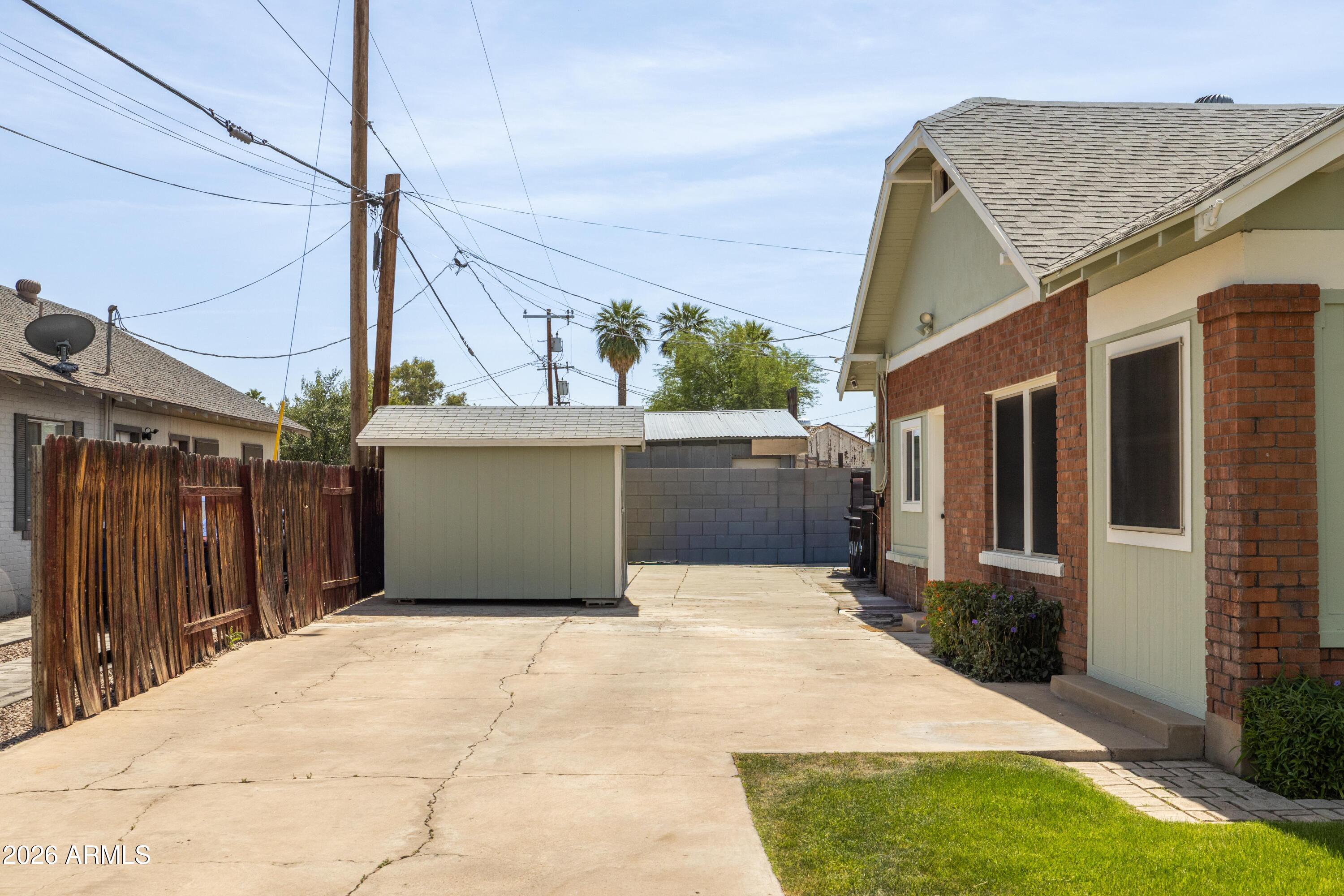 LEEPER BROWN PLACE - Residential