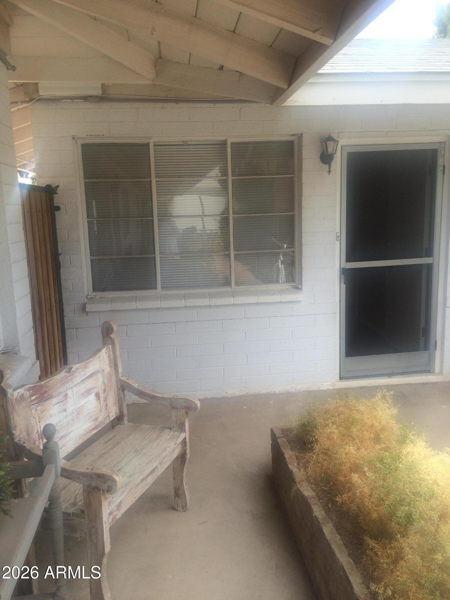 3517 E Montecito Avenue