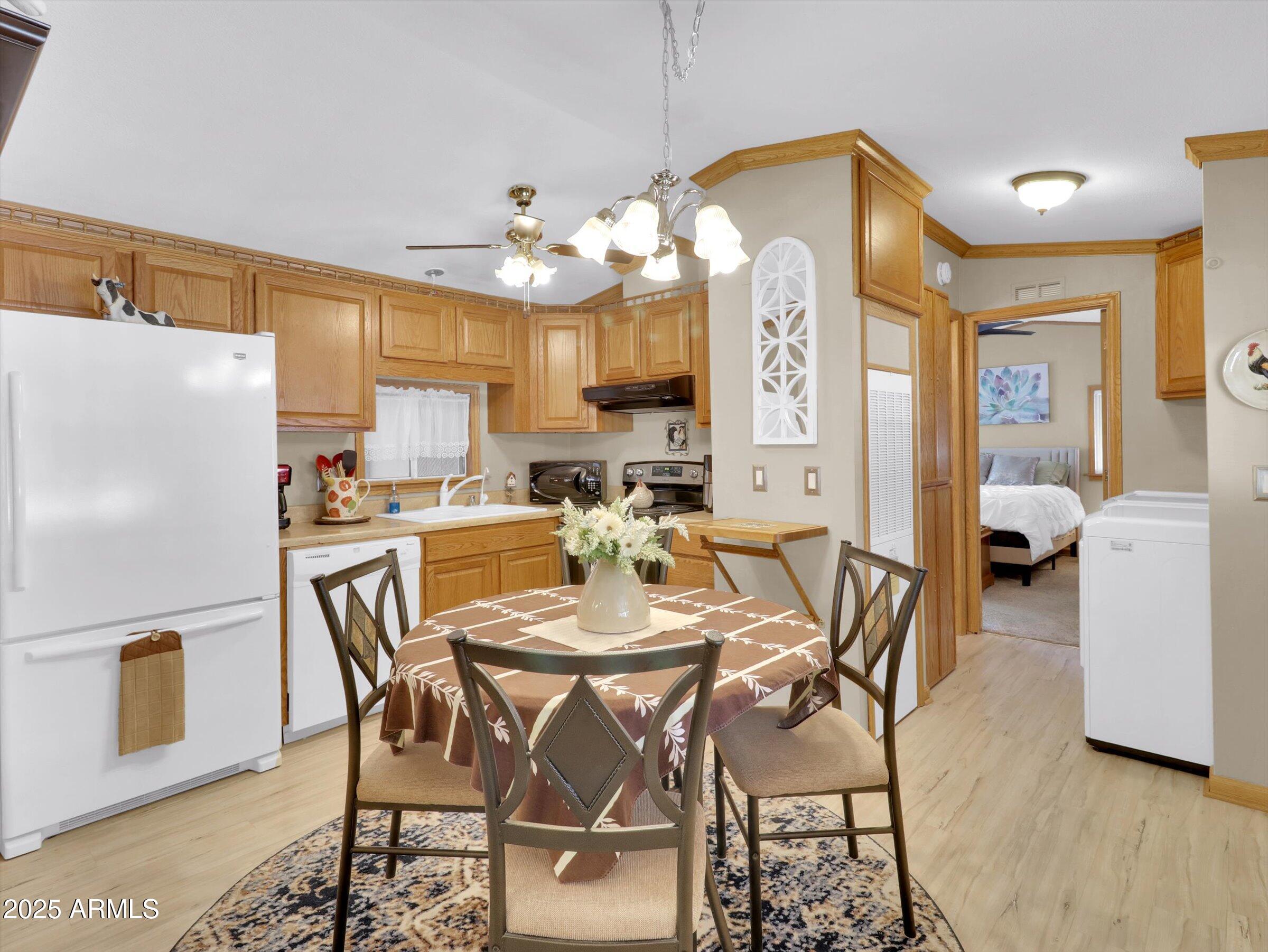 3901 E Pinnacle Peak Road 28